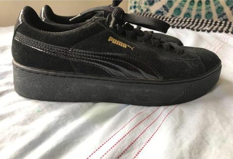 Black Puma Sneakers