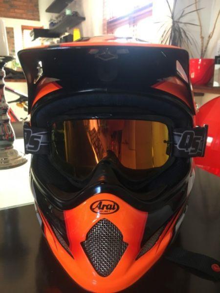 Arai VX Pro Motorcross Helmet size XL (61-62cm)