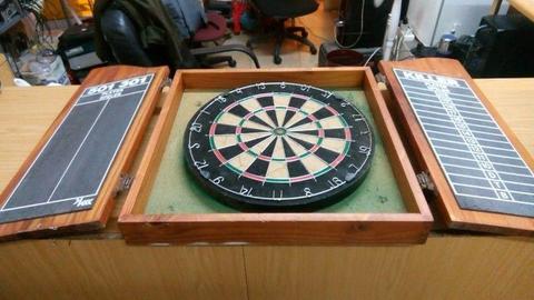DART BOARD WITH THE BOX