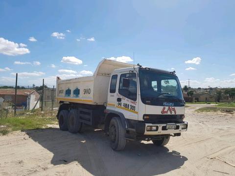 Building Sand, Crusher? Topping grit? We deliver 14 Ton loads anyway in and around Port Elizabeth