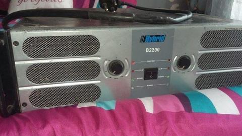 HYBRID B2200 AMPLIFIER SILVER FACE (2 AVAILABLE