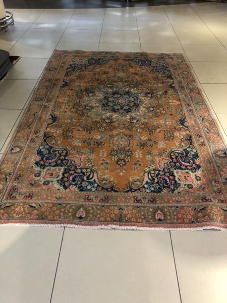 Very old Persian Tabriz 3m x 2m hand knotted Persian carpet
