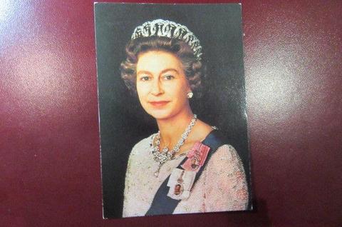 OLD POST CARD - H.M. THE QUEEN - CARD NO.2 - AS PER SCAN