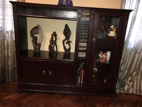 Wooden TV cabinet/display cabinet