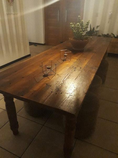 Rustic dining table 8/10 seater