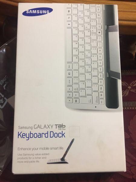 Keyboard dock for Samsung GALAXY Tab 7.0 Plus