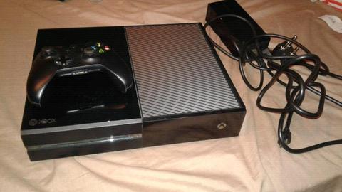 Xbox One 500gig with controller and all cables