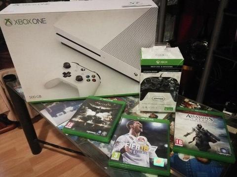 500GB Xbox One S combo