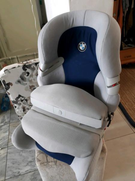 BMW ISOFIX BOOSTER SEAT