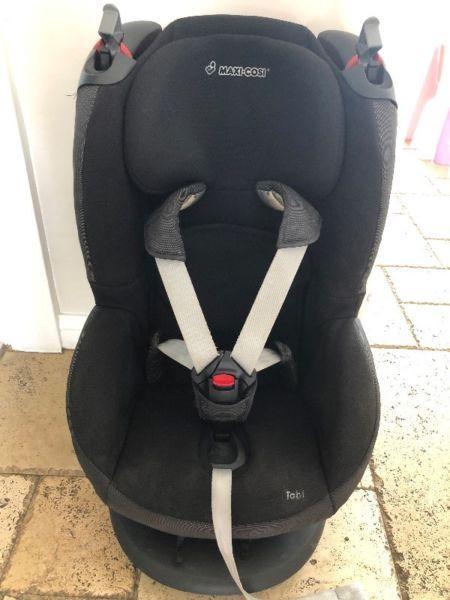 MAXI-COSI TOBI CAR SEAT