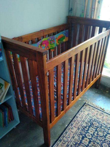 Pine dixie cot for sale