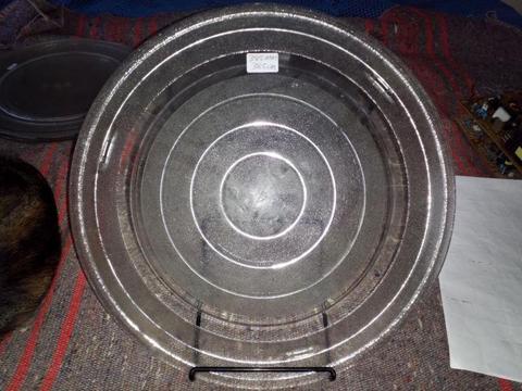 USED Large Three 3 Finger Claw Drive 385 mm 38 .5 cm Microwave Glass Tray Plates