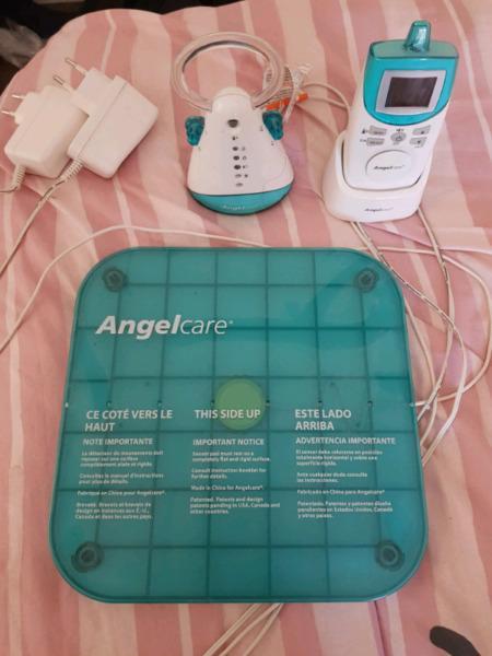 Angelcare AC401 baby monitoring system