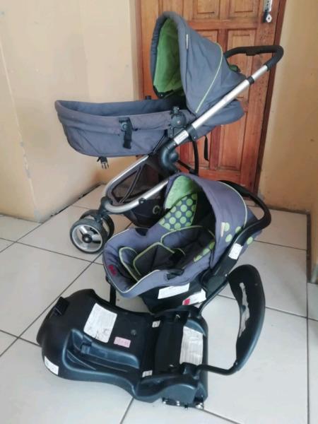 Chelino 3-in-1 travel system with isofix base