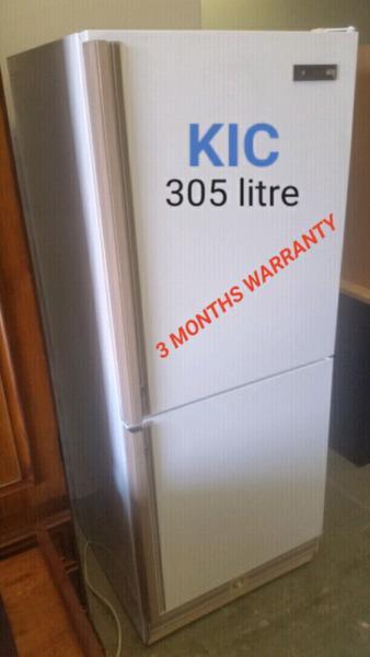 ✔ SQUEAKY CLEAN!!! KIC 305 litre Refrigerator