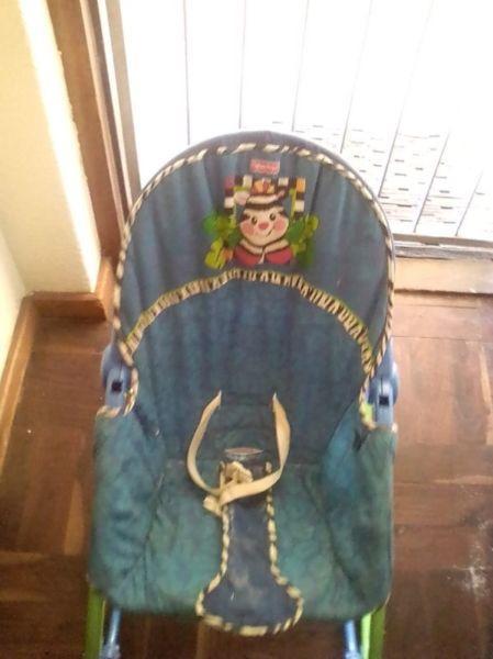 BABY ROCKING SEAT FOR SALE - URGENT!