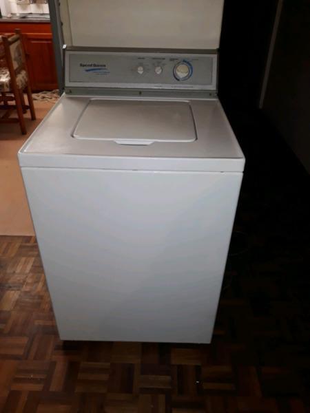 Speed queen washing machine R2000 neg