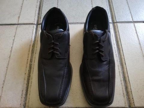 Size 10 Men's Formal Brown Shoe - Excellent Condition