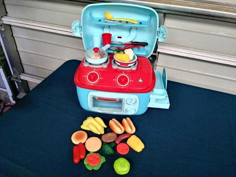 Kiddies battery operated stove