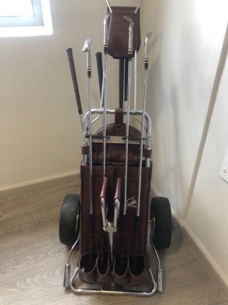 Classic golf set for display