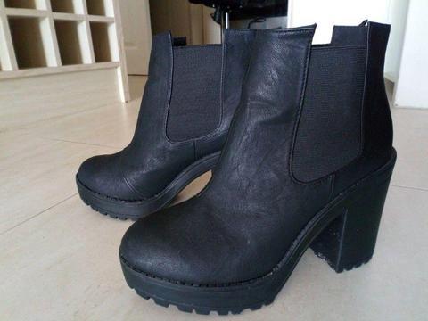 H & M BOOTS - PERFECT CONDITION