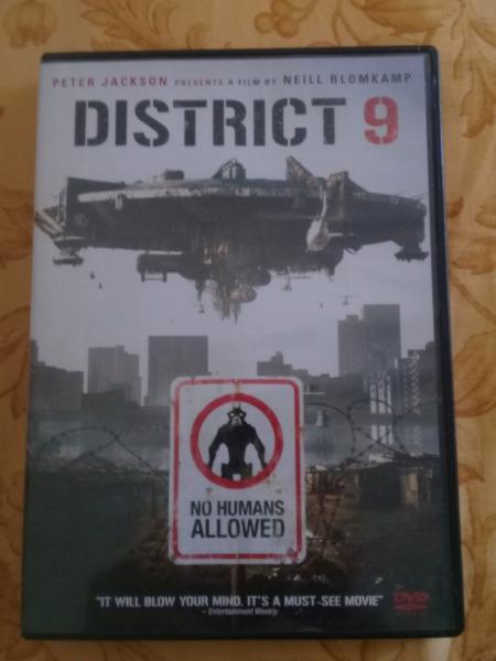 District 9 (Tested and 100% Working DVD)
