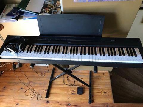 Yamaha P115 Digital piano