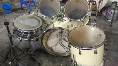 Tama Swingstar drum kit