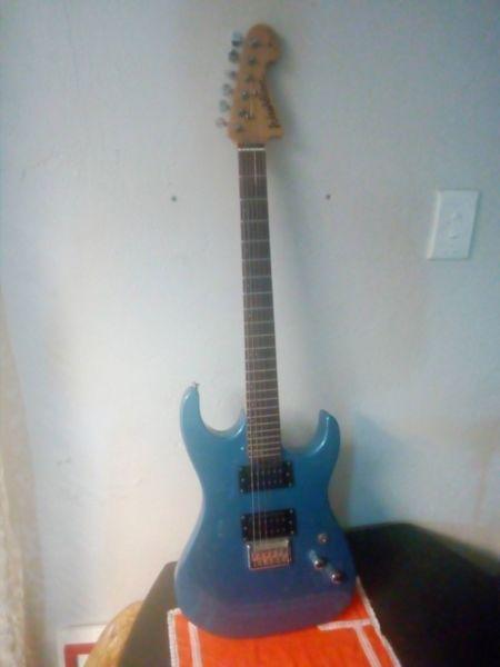 Washburn electric guitar with bag