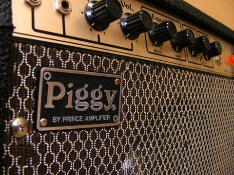 1960's Vintage Prince Piggy 2 guitar amp 25W - Great condition