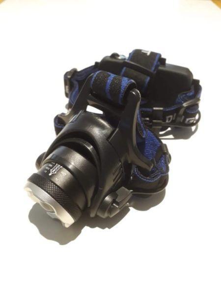 LED rechargeable head-torch with zoom 1600 lumens 10 watts