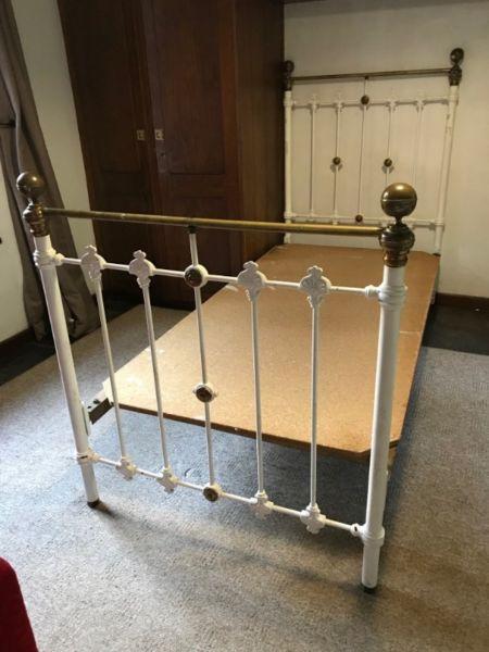 Wrought iron Single bed