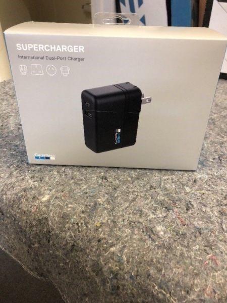 GoPro Supercharger - International Dual-Port Charger - Go Pro Official Accessory