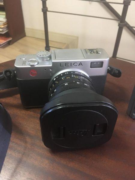 DIGILUX 2 Leica Camera - Great Condition