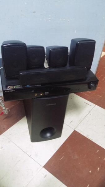 Samsung HT-Z220T Home Theatre system