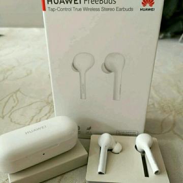 HUAWEI WIRELESS FREEBUDS BRAND NEW IN BOX ( 0768788354)