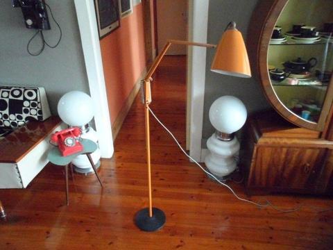 RETRO MINIMALIST INDUSTRIAL LAMP BY BILL IGGULDEN AUSTRALIA