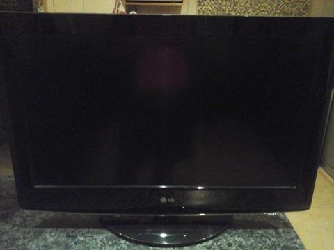 LG 32 inch tv for sale
