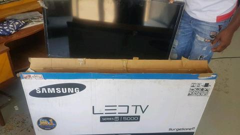 Samsung 40' led tv