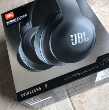 JBL headphones @R150 each