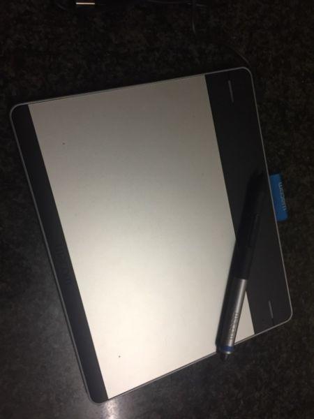 Wacom Intuous Manga Pen and Touch Tablet