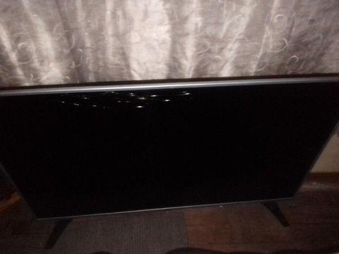 LG 48 inch smart tv