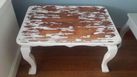 Queen Anne - Shabby Chic Coffee Table