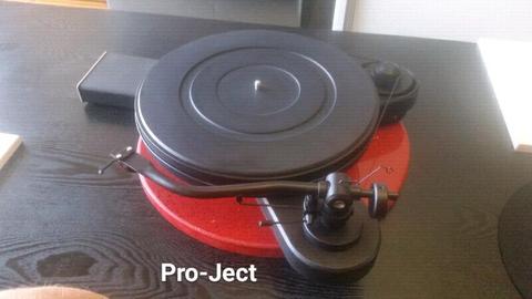✔ PRO-JECT RPM 1.3 Genie 2 Speed Turntable with Phono Pre Amp