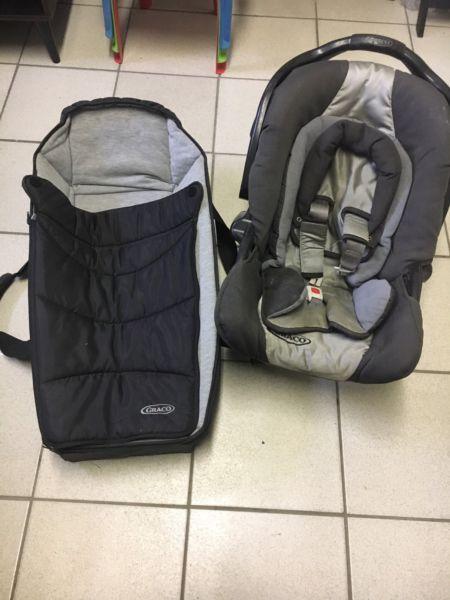 Graco Rocker➕ Baby Carrier