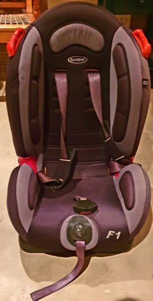 F1 Bambino carseat up to 25kg(age5)