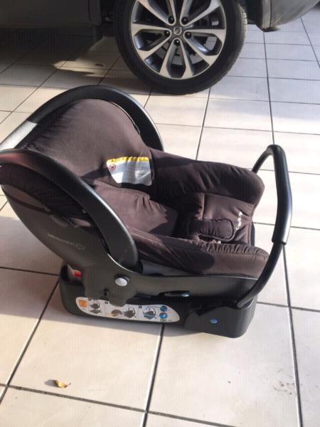 Baby car chair