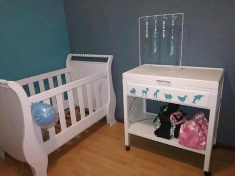 Baby compactum \ changing table with bath