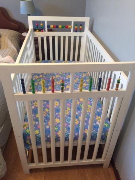 SOLID WOODEN COTS IN VERY GOOD CONDITION