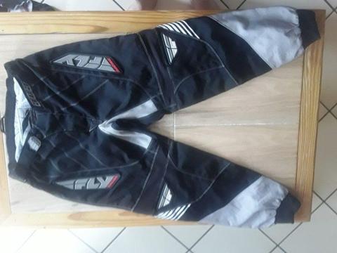 Bike pants and t shirt for sale whatsupp me 0616614041